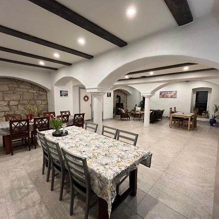 Lawendowa Stajnia Bed & Breakfast Lwowek Slaski Eksteriør bilde