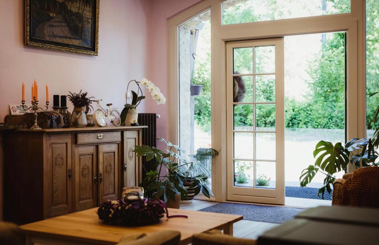 Lawendowa Stajnia Bed & Breakfast Lwowek Slaski Eksteriør bilde